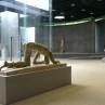 Das Foto zeigt die Skulptur "Der Gestürzte" von Wilhelm Lehmbruck im LehmbruckMuseum Duisburg.