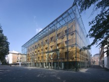 Das Foto zeigt das LVR-LandesMuseum Bonn von außen