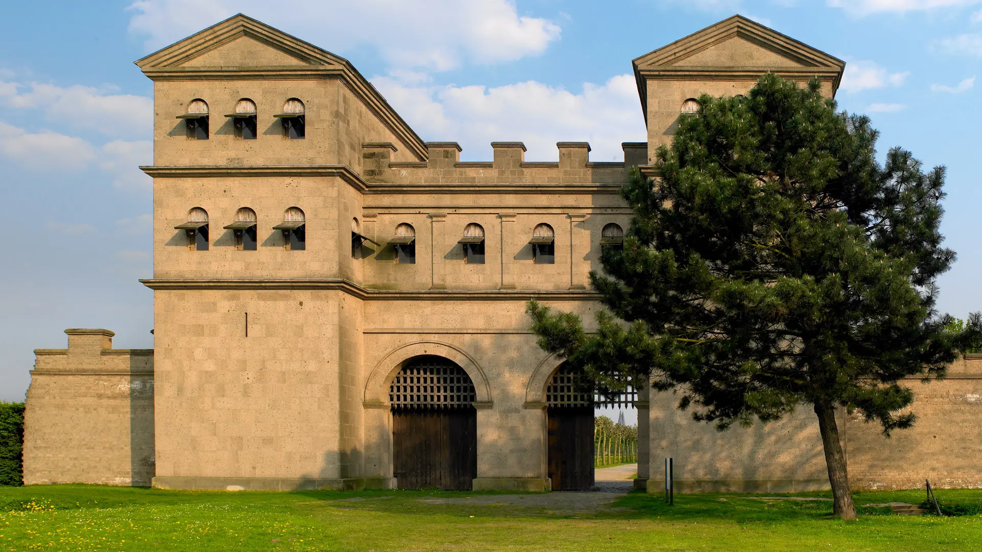 Das sogenannte Burginatiumtor