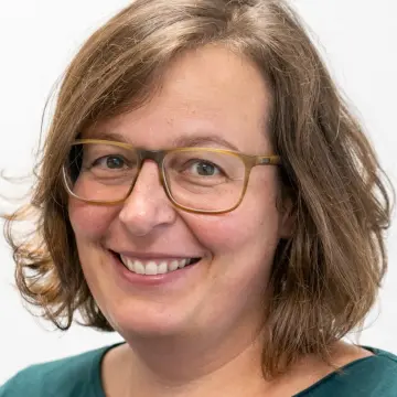 Porträtfoto von Julia Rudiger