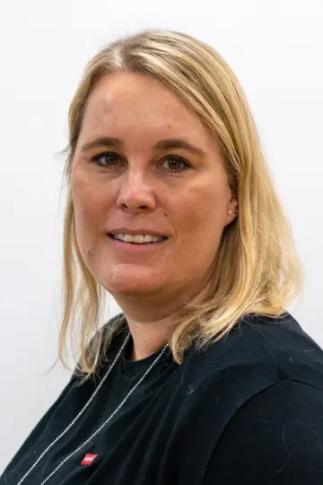 Porträtfoto von Jutta Schmitz
