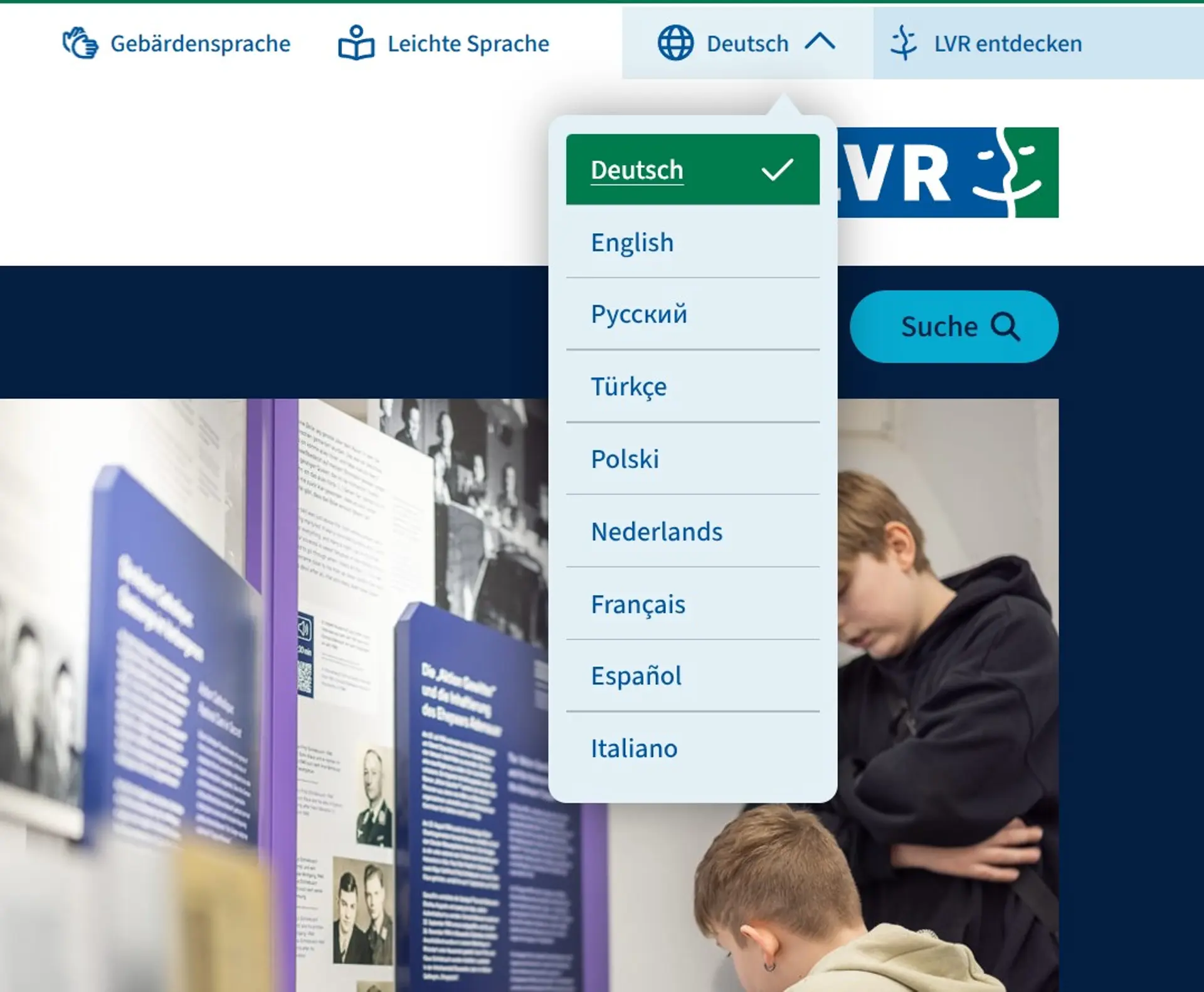 Das Bild zeigt die Auswahl der Sprachen oben rechts auf der Website.
