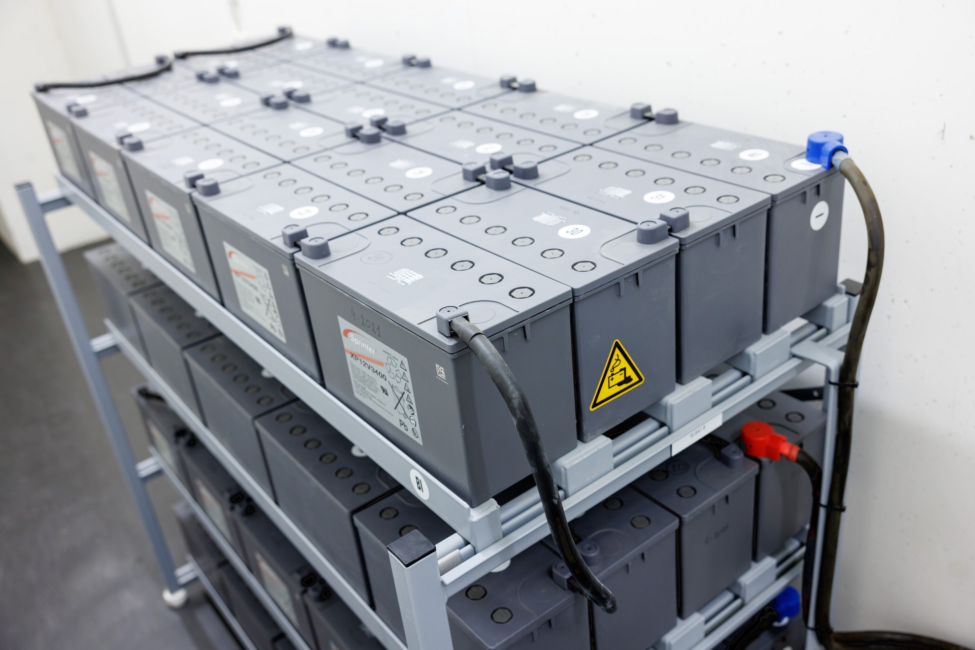 graue Kästen, Batterieanlage