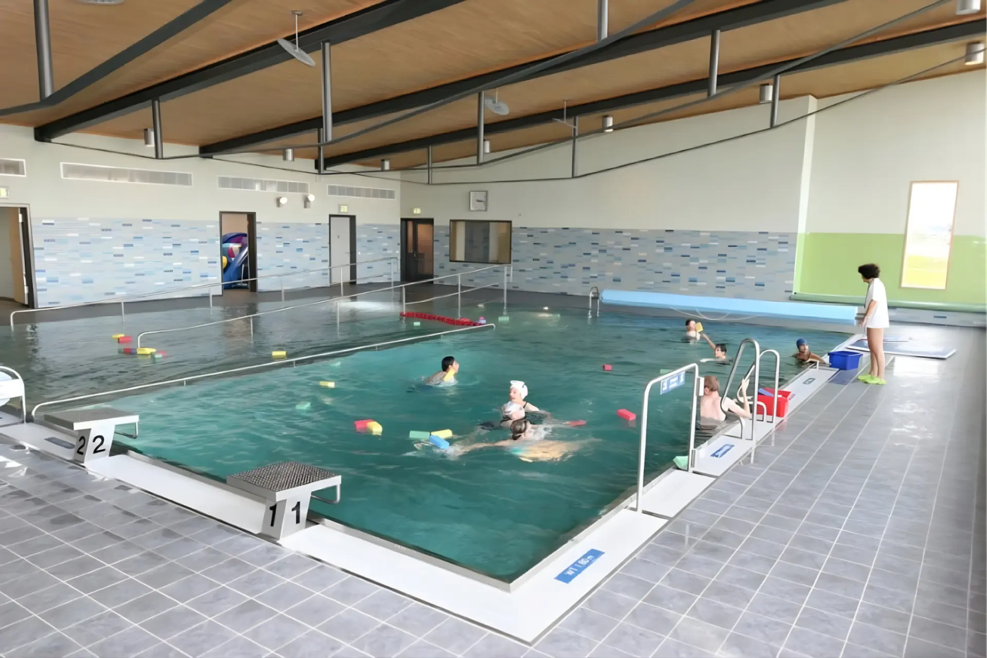 Blick ins Schwimmbad