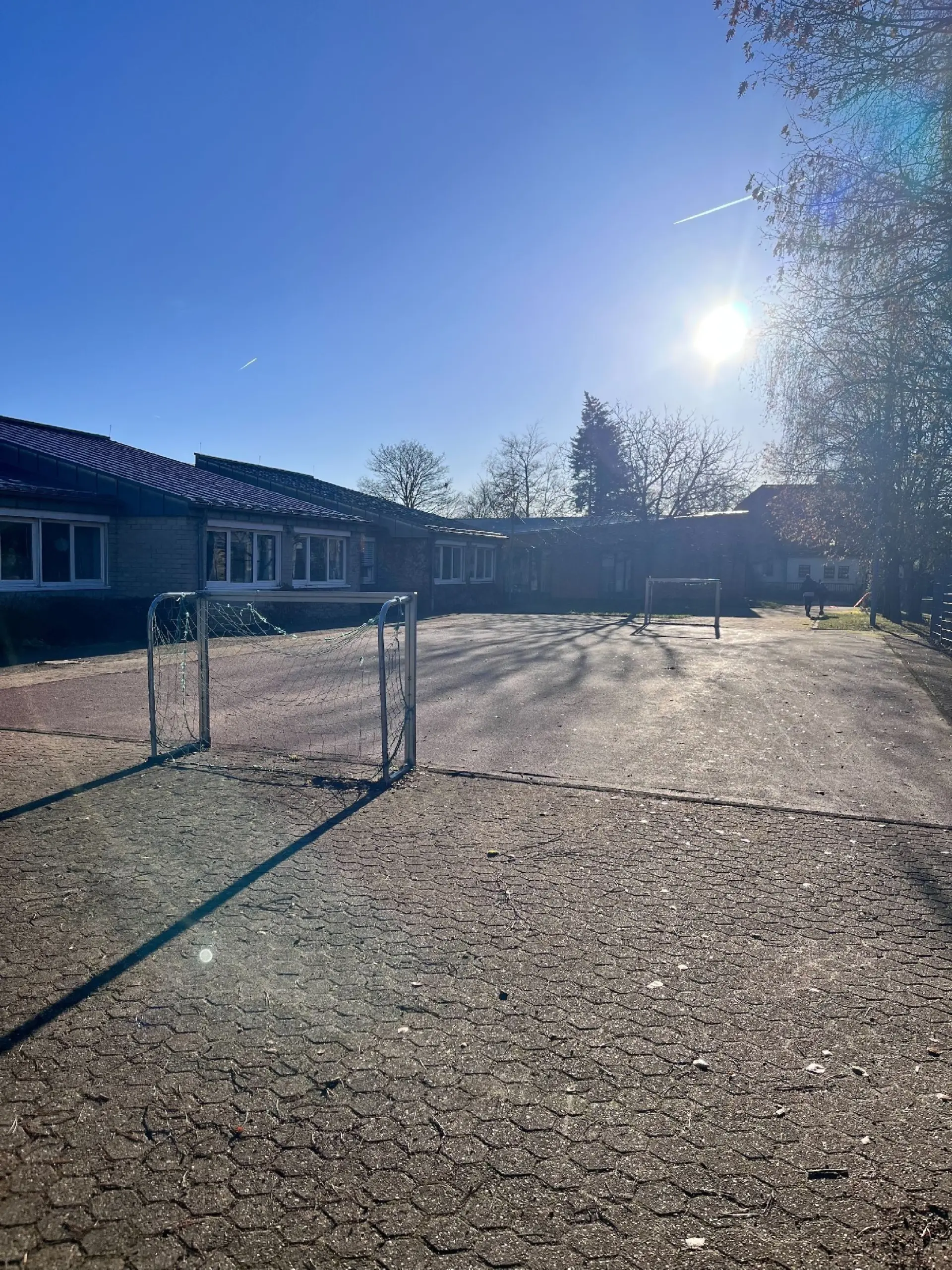 Tartanplatz im Sonnenschein