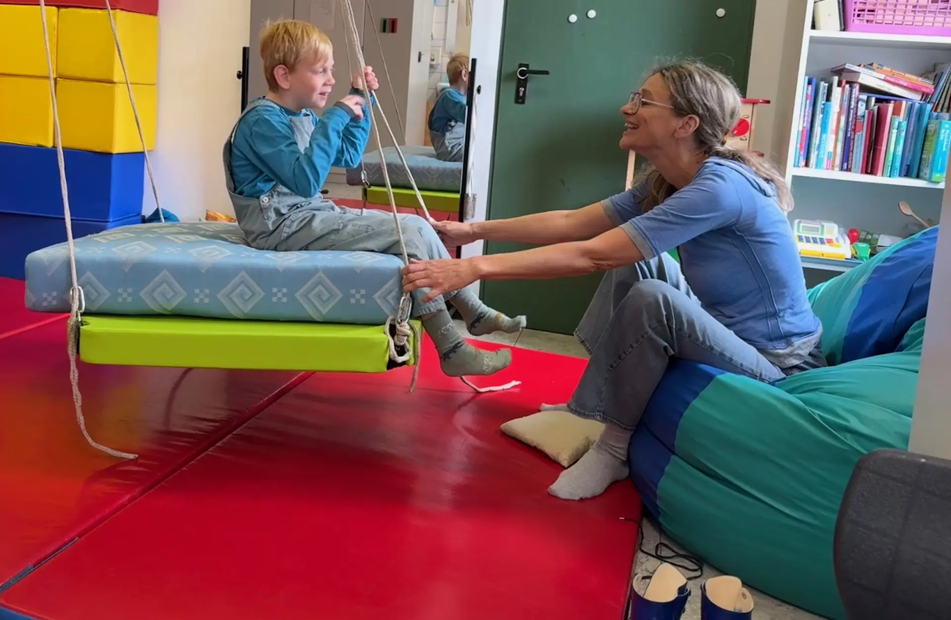Ergotherapie -  Förderung der vestibulären Wahrnehmung mit einer Schaukel
