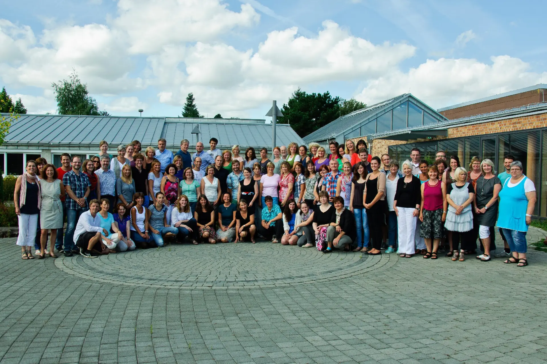 Gruppenfoto des Kollegiums aus dem Schuljahr 2012/2013