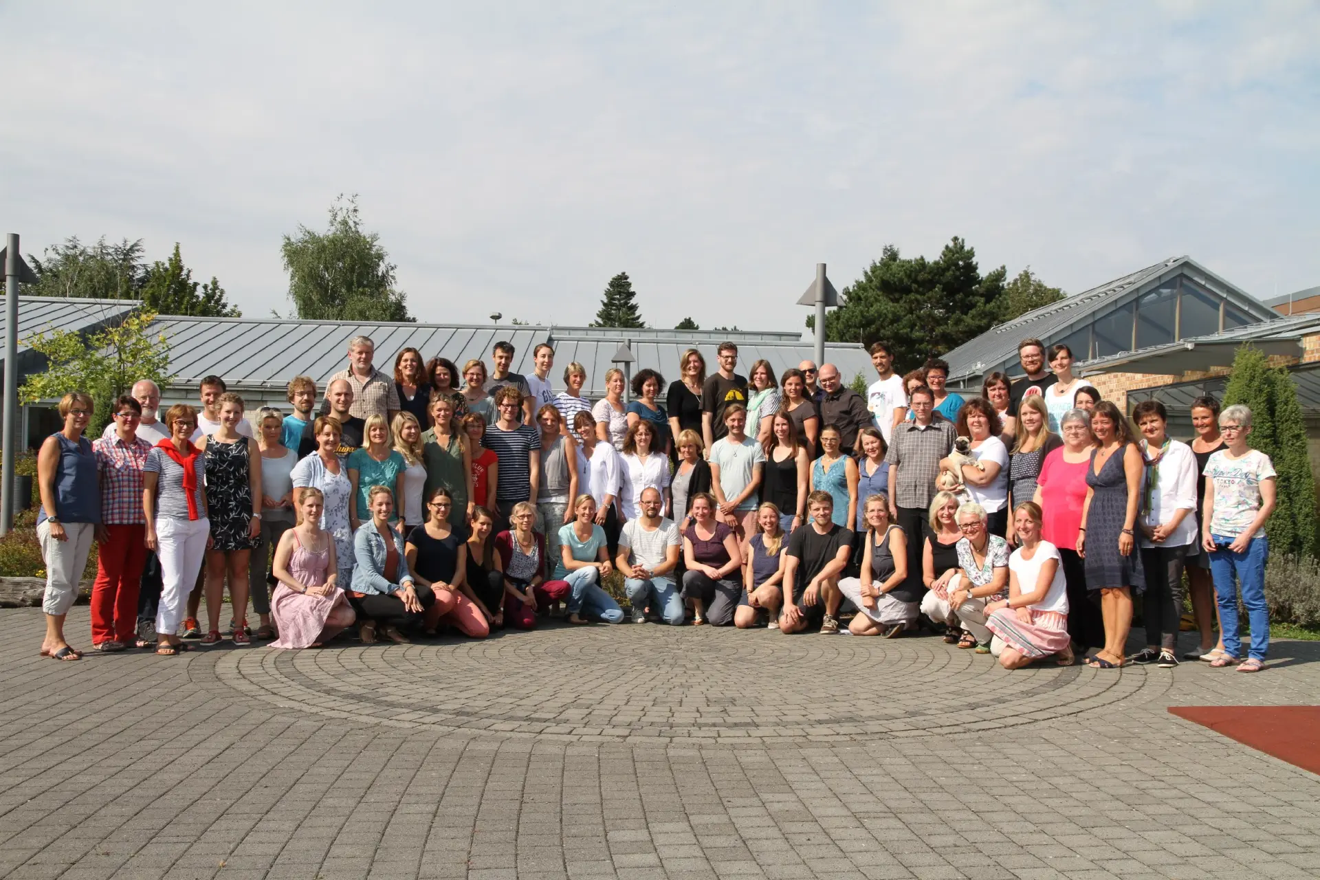 Gruppenfoto des Kollegiums aus dem Schuljahr 2016/2017
