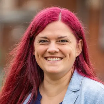 Porträtfoto von der Ansprechperson Pflege Stefanie Bongartz