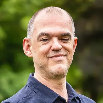 Porträtfoto von der Ansprechperson Medienzentrum Markus Schneider