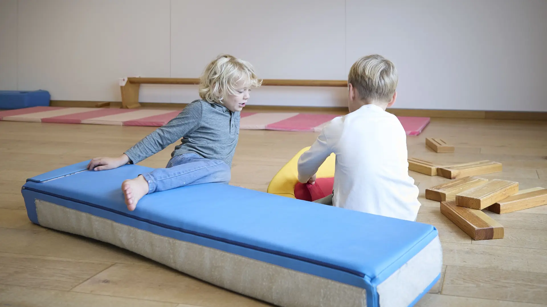 Spielende Kinder