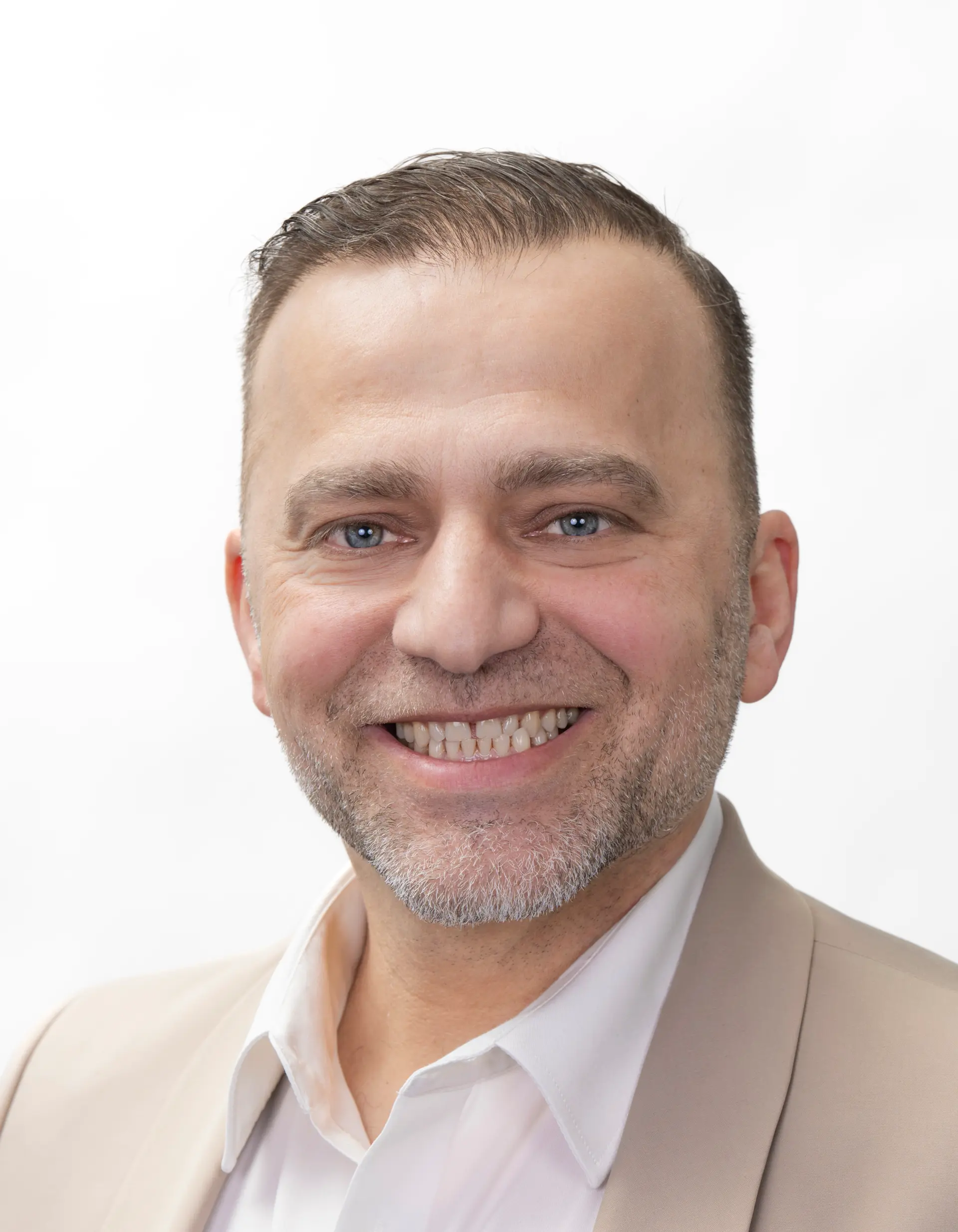 Portrait-Foto von Timur Bozkir