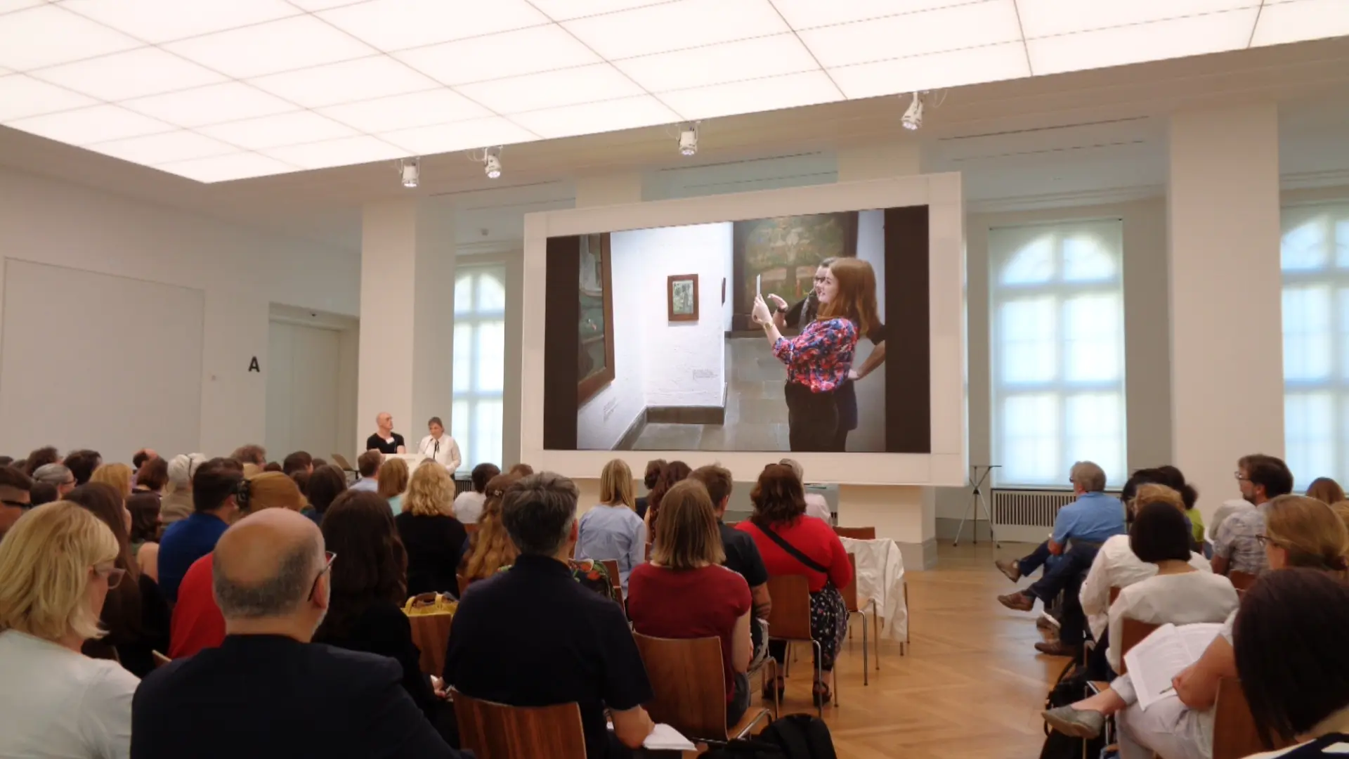 Foto: Blick in den Veranstaltungsaal der MAI-Tagung 2018 im Museum Barberini Potsdam. 