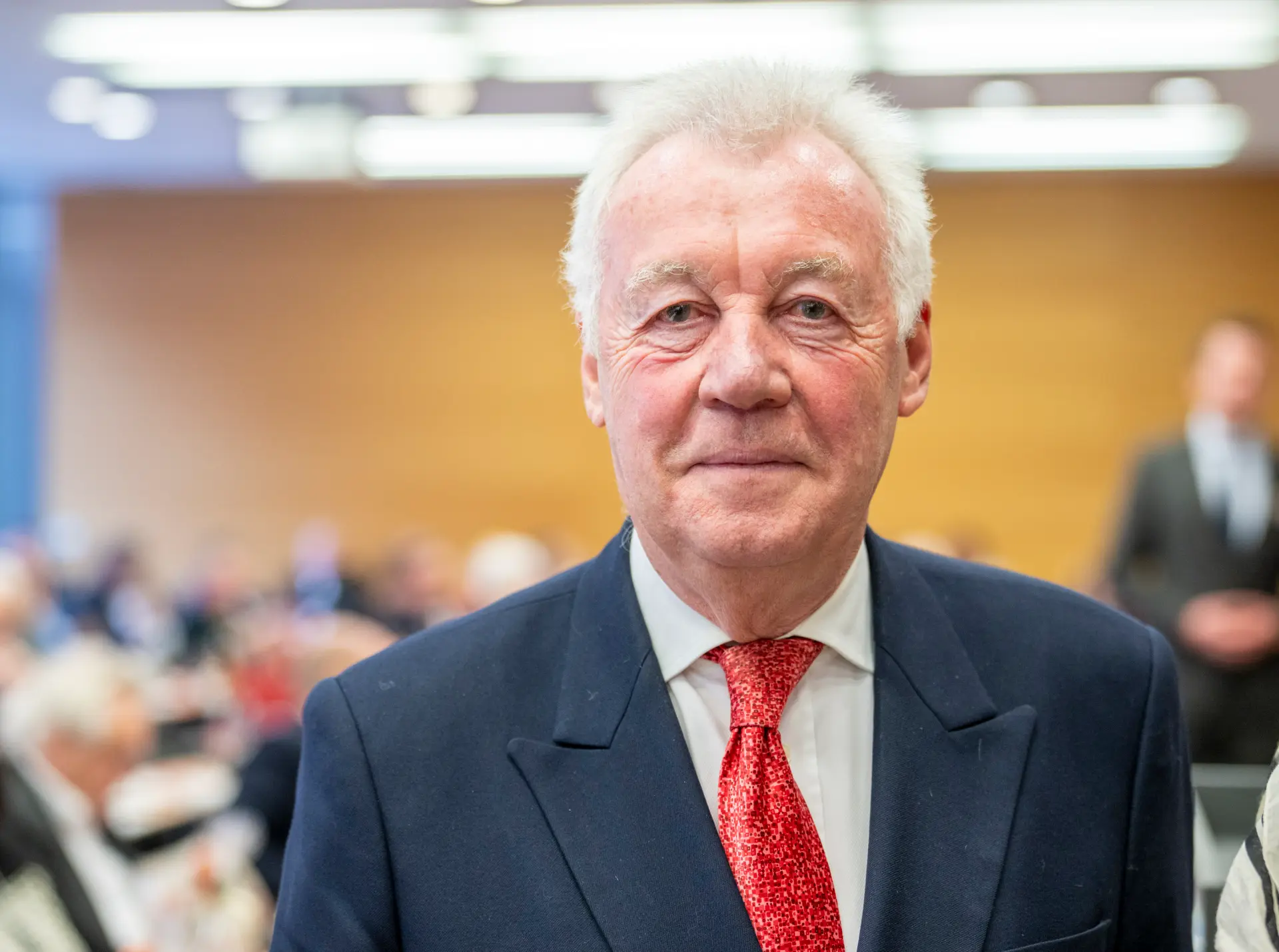 Ein Foto von Prof. Dr. Jürgen Wilhelm.