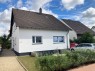 Wohnhaus mit Vorgarten
