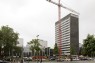 zu sehen ist die Baustelle am Ottoplatz in Köln Deutz. Ein Teil der Fassade wurde bereits zurückgebaut.