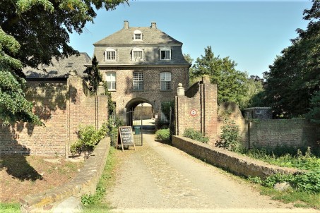 Torhaus des Klosters Graefenthal; Foto: Julian Weller (2021)