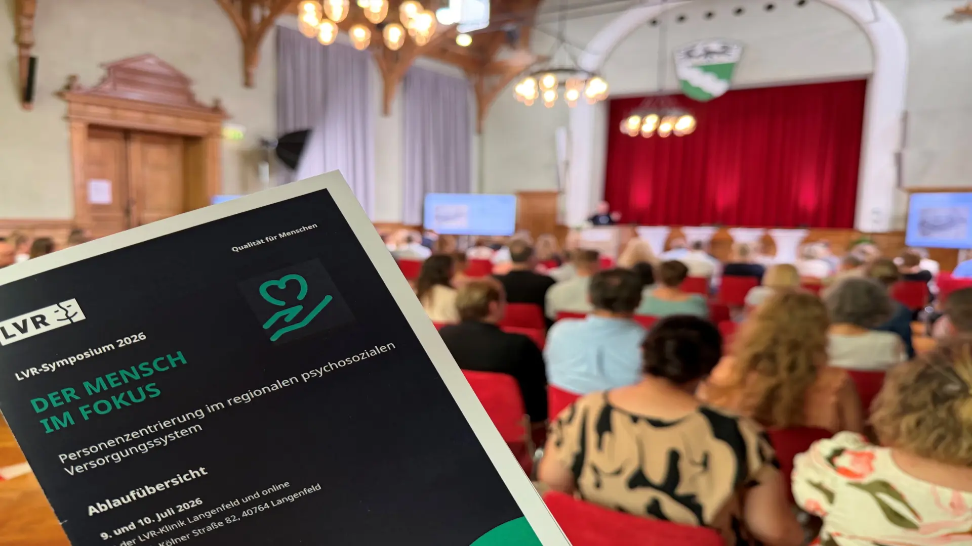 Zu sehen ist das Publikum beim CRA-Kongress an der LVR-Klinik Düren