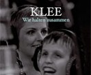 CD-Cover zum Song "Wir halten zusammen" der Band Klee: Klee-Sängerin Suzie Kerstgens und ein blindes Kind im Studio