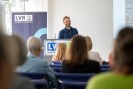 Florian Sander während seines Vortrags am Rednerpult