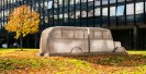 in der Mitte geteilter Betonbus