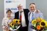 Auf dem Bild sind drei Personen zu sehen, nämlich Martina Wenzel-Jankowski, Prof. Dr. Markus Banger und Dr. Michael Schormann (von links).