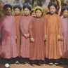 Das Foto zeigt Chinesinnen vor dem Ersten Weltkrieg in landestypischer Kleidung.