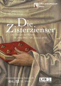 Ausschnitt aus einem alten Gemälde: eine Figur in einer Mönchskutte halt ein rotes, mit goldenen Beschlägen verziertes Buch.
