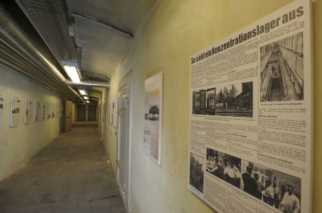 Foto: Blick in die Ausstellung in der Gedenkstätte Brauweiler