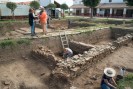 Foto: Blick in eine offene Grabungssituation