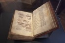 Foto: Aufgeschlagenes Buch