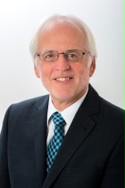Portrait von Dr. Arie Nabrings