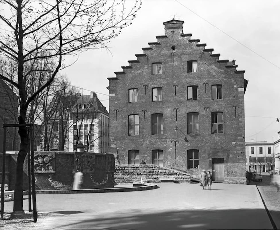 Front ehemaliges Zeughaus & Kölnisches Stadtmuseum