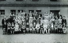 Klassenfoto der Israelitischen Volksschule Lützowstraße mit der Schülerin Lilo Tobar 