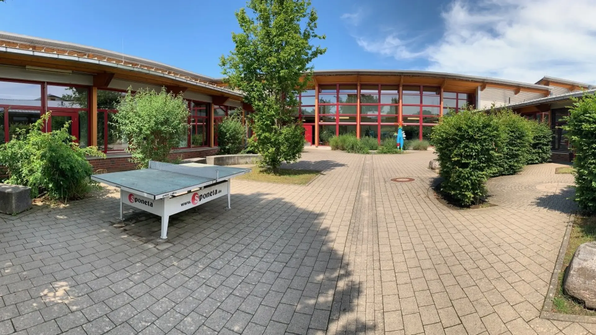 Gebäudeansicht der LVR-Schule Linnicher Benden