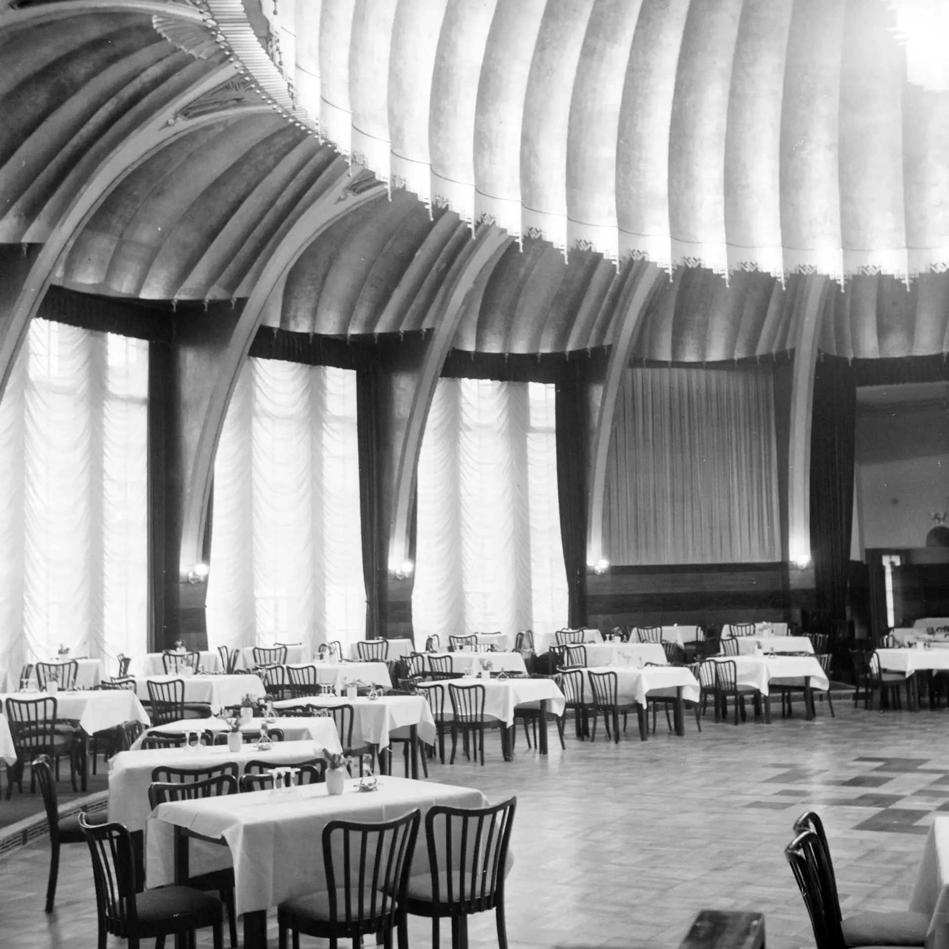 Innenaufnahme eines Restaurants.
