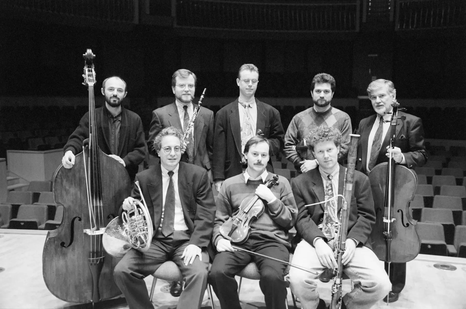 Gruppenfoto einer Musikgruppe.