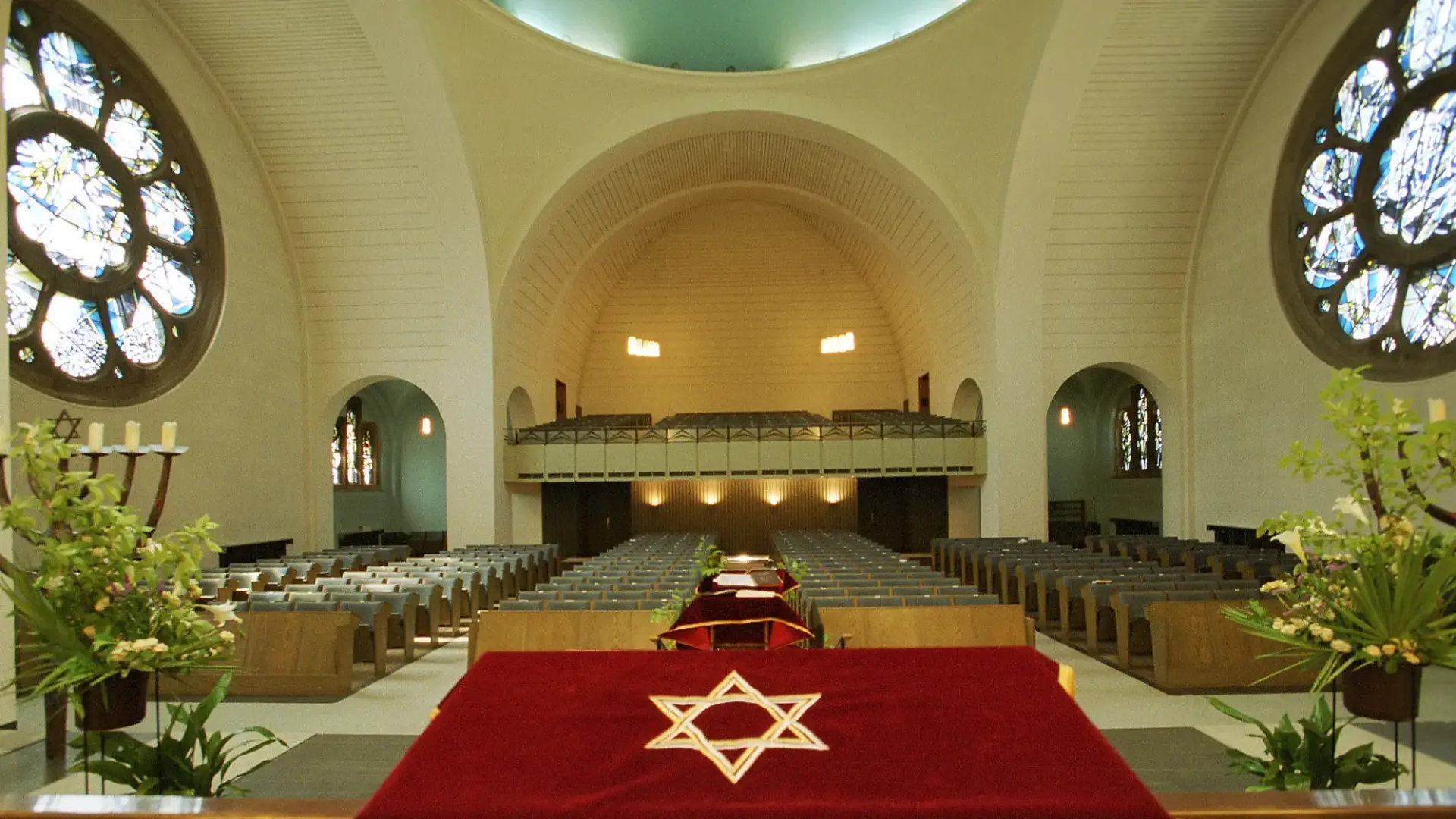 Innenaufnahme einer Synagoge.